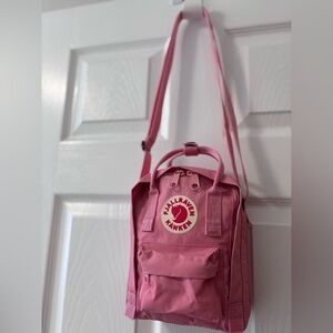 Fjallraven Kånken Mini Sling Bag
